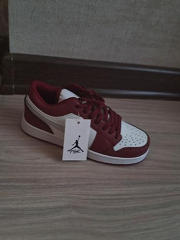 кроссовки мизуна волейбольные: Кроссовки, 36, Air Jordan, Новый, Самовывоз — 2