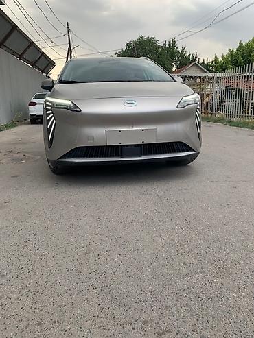Другие автомобили: Электромобиль в синем цвете, модель 2024 года, обладает современным — 16
