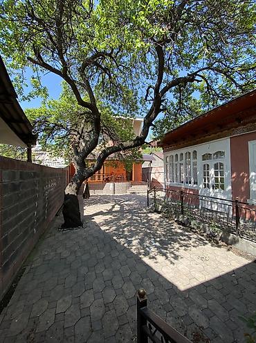 Продажа коттеджей и домов: 🏡 Үй сатылат! 📍 Дарек: Ош шаары Юго-восток кичи району болжол мектеп at lalafo.kg — 8 Продажа коттеджей и домов: 🏡 Үй сатылат! 📍 Дарек: Ош шаары Юго-восток кичи району болжол мектеп — 8