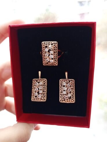 Tuflilər: Üzük və sırğalar - Metal: qızılı tonlu qirmizi rus qizili rengi - — 29