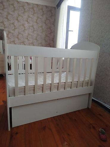 teddi: Uşaq beşiyi – “Teddy” dizaynlı - Rəng: ağ, alt hissədə qəhvəyi-ağ — 2