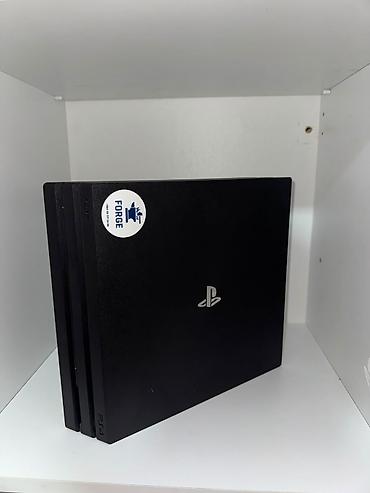 gta 5 pulsuz yükle pc: PlayStation 4 Pro oyun konsolu - Rəng: qara, mat korpus - Model: PS4 — 1