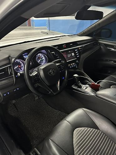 вольво 2018 года: Toyota Camry: 2018 г., 2.5 л, Автомат, Бензин, Седан — 8