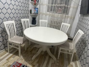 столы и стулья в гостиную: Кухонный стол и стул, цвет - Белый