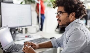 en son iw elanlari 2020: Servis Mütəxəssisi köməkcisi tələb olunur. İşə həvəsli olan işində