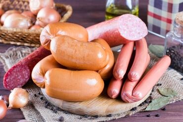 продукты питания оптом от производителя: Продаю
Колбасу сосиски для собак
Кг 80сом