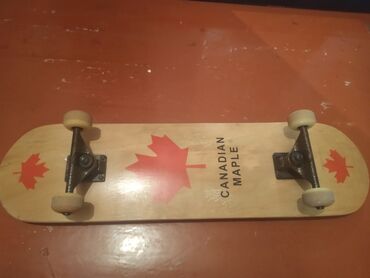 deri çanta: Canada skateboard, ideal vəziyyətdədir,üstündə zınparası var,istifadə