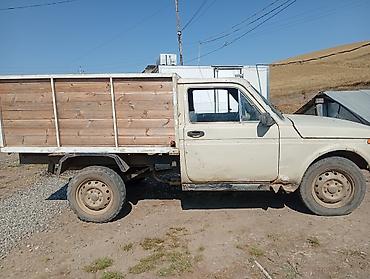 maşın 09: TECILI SATIRLIR Model: Lada Niva əsasında yük daşıma pickap Kuzov — 4