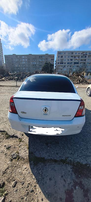 renault clio: Renault Clio: 1.4 l | 2006 il 341357 km Sedan — 4
