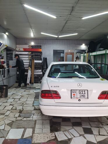 СТО, ремонт транспорта: Тюнинга студия AUTOTONER Тонировка авто стёкол Тонировка лобовое — 10