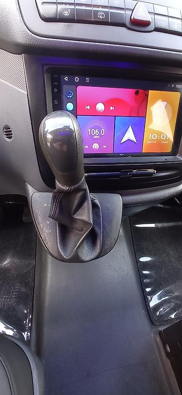 Mercedes-Benz: Mercedes vito 2010 masin Almaniyadan 1 ildi qelib ve yiqilib 7+1 — 8