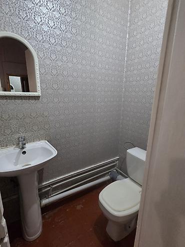 асанбай 105 серии: 2 комнаты, 48 м², Асанбай мкр 105 серия, 5 этаж, Косметический ремонт — 3