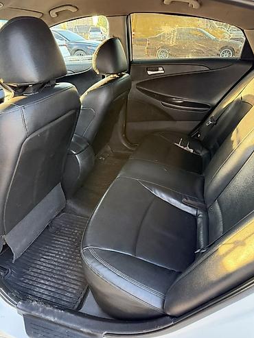 сары соната: Hyundai Sonata: 2010 г., 2 л, Автомат, Газ, Седан — 8