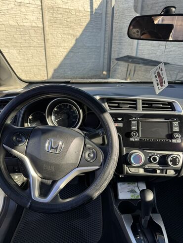 Honda: Honda Fit: 2018 г., 1.5 л, Вариатор, Бензин, Хэтчбэк — 10