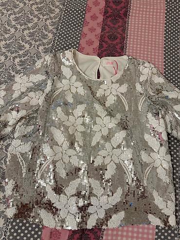 pull and bear turkey: Potpuno nova univerzalna bluza sa etiketom, pise na njoj da je placena — 5