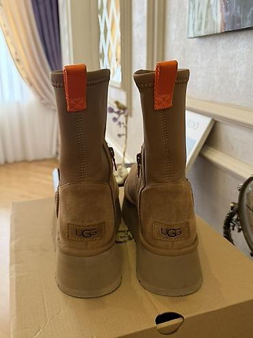 Сапоги: UGG qadın platformalı qış çəkmələri - Rəng: açıq qəhvəyi (tan) - — 2
