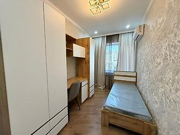 Долгосрочная аренда квартир: 4 комнаты — 10