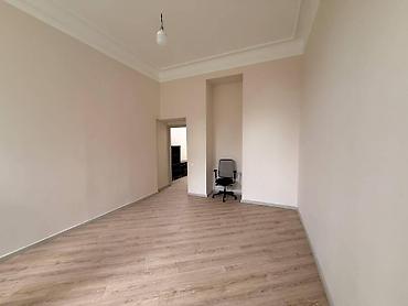 ofis ləvazimati: İcarəyə verilir 1 otaqlı ofis 50 m², Nəsimi r. 1 000 AZN/ay 1 otaqlı — 6