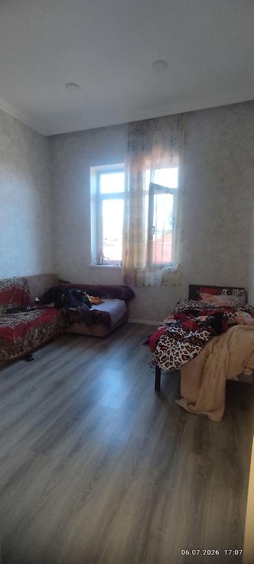 binə kiraye ev: Mərkəzi yola yaxın raboçidə iki otag mətbəxi sanuzeli balkonu — 1