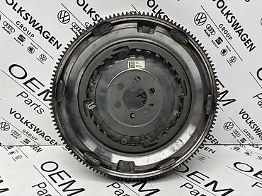 ponuda za prevoz robe: ZAMAJAC ZA VOLKSWAGEN POLO, TARO, T-ROC . - 03F 105 266 C | — 2