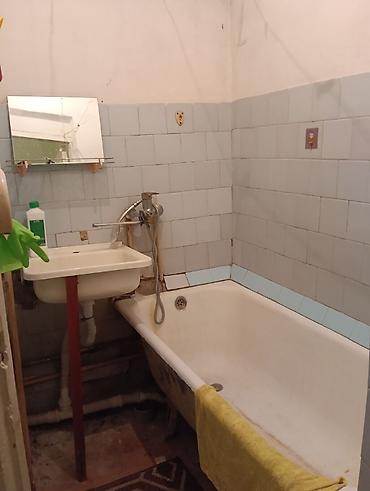 Продажа квартир: 2 комнаты, 45 м², Индивидуалка, 1 этаж, Старый ремонт at lalafo.kg — 8 Продажа квартир: 2 комнаты, 45 м², Индивидуалка, 1 этаж, Старый ремонт — 8