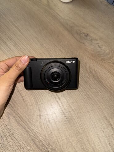 чехол для фотоаппарата кэнон: Sony zv-1f Использовалась полторы недели поэтому считай новая