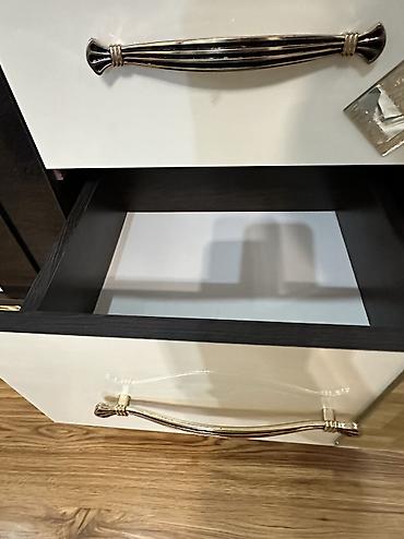 Спальные гарнитуры: Спальный гарнитур, Б/у, Двуспальная кровать, Шкаф, Комод — 7