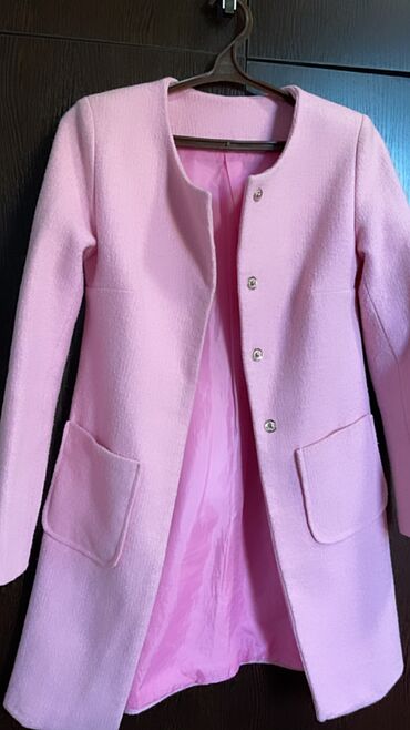 236 объявлений | lalafo.kg: Пальто S, M, цвет - Розовый