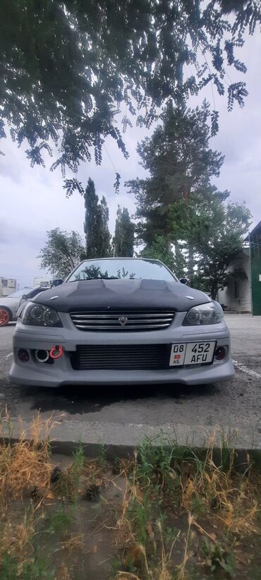 tayota runx: Lexus IS: 2001 г., 3 л, Механика, Бензин, Седан