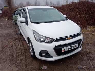 Chevrolet: Chevrolet Spark: 2015 г., 1 л, Вариатор, Бензин, Хэтчбэк