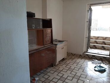 Uzunmüddətli kirayə evlər: 100 kv. m, 3 otaqlı, Kommunal xətlər qoşulmayıb — 6