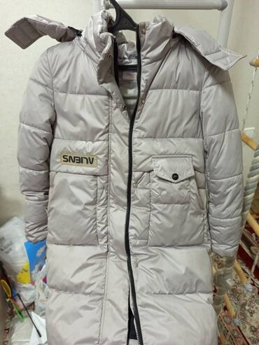 долче габана: Зимнее пальто для девочки, в хорошем состоянии. Фирма delfin free