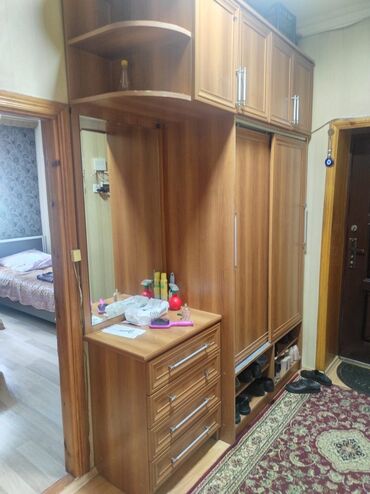 xacmazda tecili satilan evler: İşlənmiş, Kupe, 2 qapılı Düz dolab, Qarderob, paltar dolabı, Azərbaycan