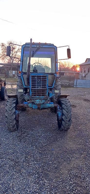 Traktorlar: Kənd təsərrüfatı üçün universal təkərli traktor - Rəng: mavi, geniş — 1