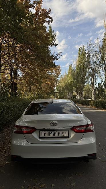 тайота из: Toyota Camry: 2018 г., 2.5 л, Автомат, Бензин, Седан — 6