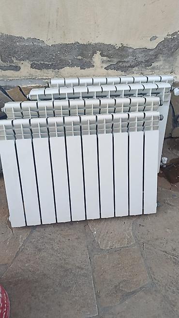 seksiyali radiator: Seksiya radiyator 39 ededdir. 1ededi 7 azn krantlari uzerindedir — 1