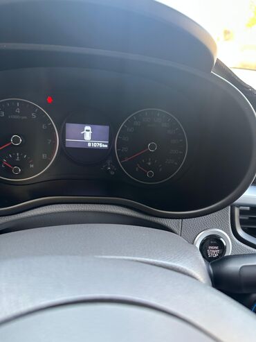 машины 2010 года и выше: Kia Morning: 2017 г., Хэтчбэк