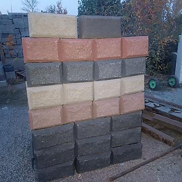 Другие строительные блоки: Декоративные бетонные блоки «скала» для заборов и подпорных стен. - — 9