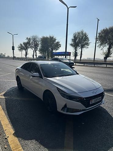 Продажа авто: Hyundai Elantra: 2021 г., 1.6 л, Автомат, Гибрид, Седан — 2