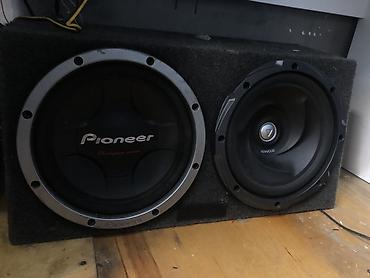 Колонки и сабвуферы: İki ədəd avtomobil subvuferi birgə qutuda - Sol tərəf: Pioneer — 1