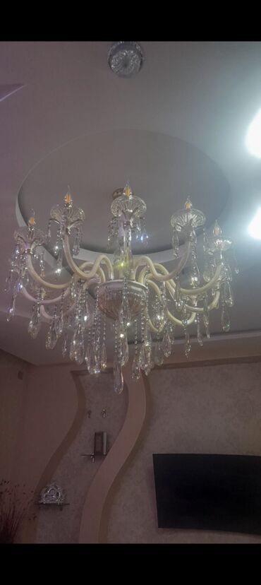 çilçıraq modelləri: Çılçıraq, 10 və daha çox lampa, Xrustal