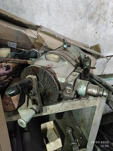 Фрезерные станки: Фрезерный станок без ЧПУ, Горизонтальный, Для металлообработки, Б/у — 8