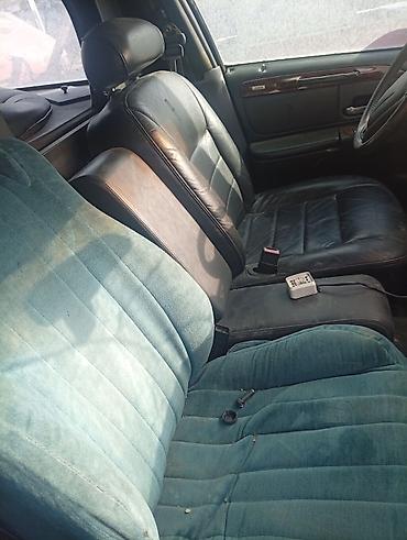 жили: Lincoln Town Car: 2000 г., 4.6 л, Автомат, Бензин, Лимузин — 7