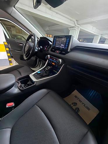 Продажа авто: Toyota RAV4: 2021 г., 2.5 л, Вариатор, Гибрид, Кроссовер — 8
