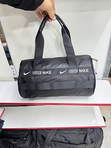 nike jordan 4: Спортивная сумка-баул Nike, цилиндрической формы. Характеристики: - — 3