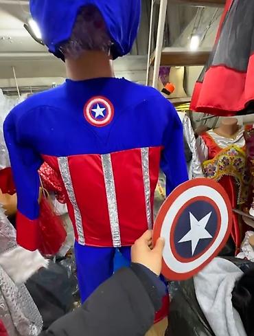 Карнавальные костюмы: Новогодние карнавальные костюмы - Дед Мороз: роскошные красные шубы с — 22