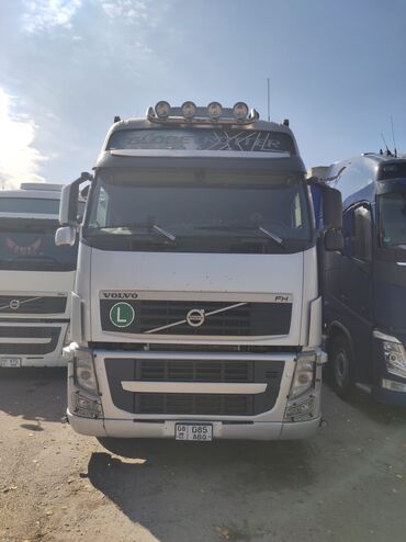 электрический вентилятор: Тягач, Volvo, 2012 г., Тентованный