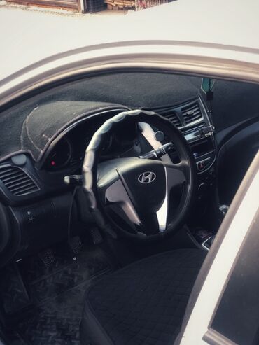 хундай гетс капот: Hyundai Solaris: 2015 г., Механика, Седан