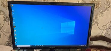 komputer ekranı: Samsung monitor və SP2 korpuslu sistem bloku satılır. Sistem blokunun
