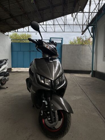 Мотоциклы и мопеды: Скутер M8, 150 куб. см, Бензин, Новый